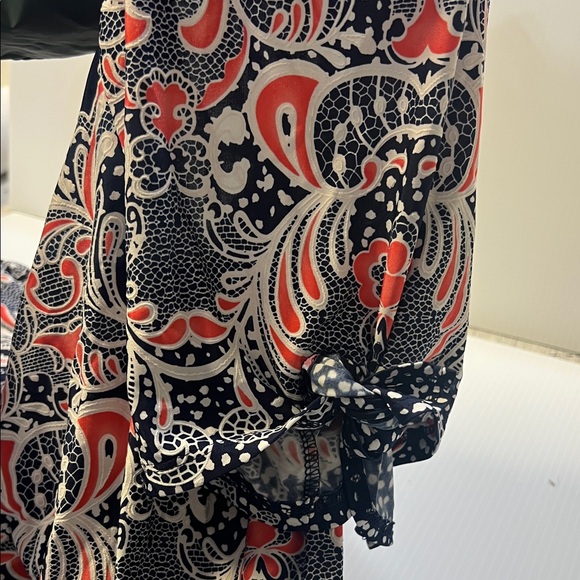 New Directions Navy and Red Patterned Blouse - Picture 3 of 3